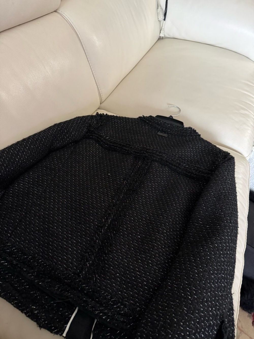 Pink Tartan Black Bouclé Tweed-Style Blazer with Silver Chain Trim. Chanel esque - Picture 3 of 10